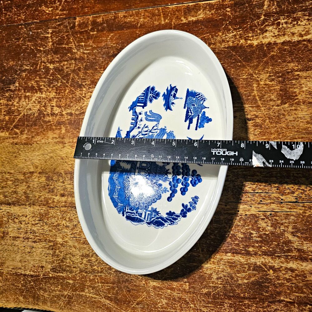 Johnson Bros Blue Willow Oval Platter 11 in Blue/White Ceramic Made in England